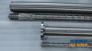 出口国外的聚乙烯(PE)吹膜机双合金螺杆机筒 出口国外的聚乙烯(PE)吹膜机双合金螺杆机筒